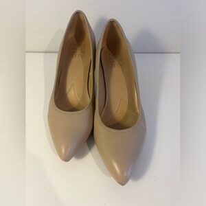 Naturalizer Evie Pumps Women Size 7 used